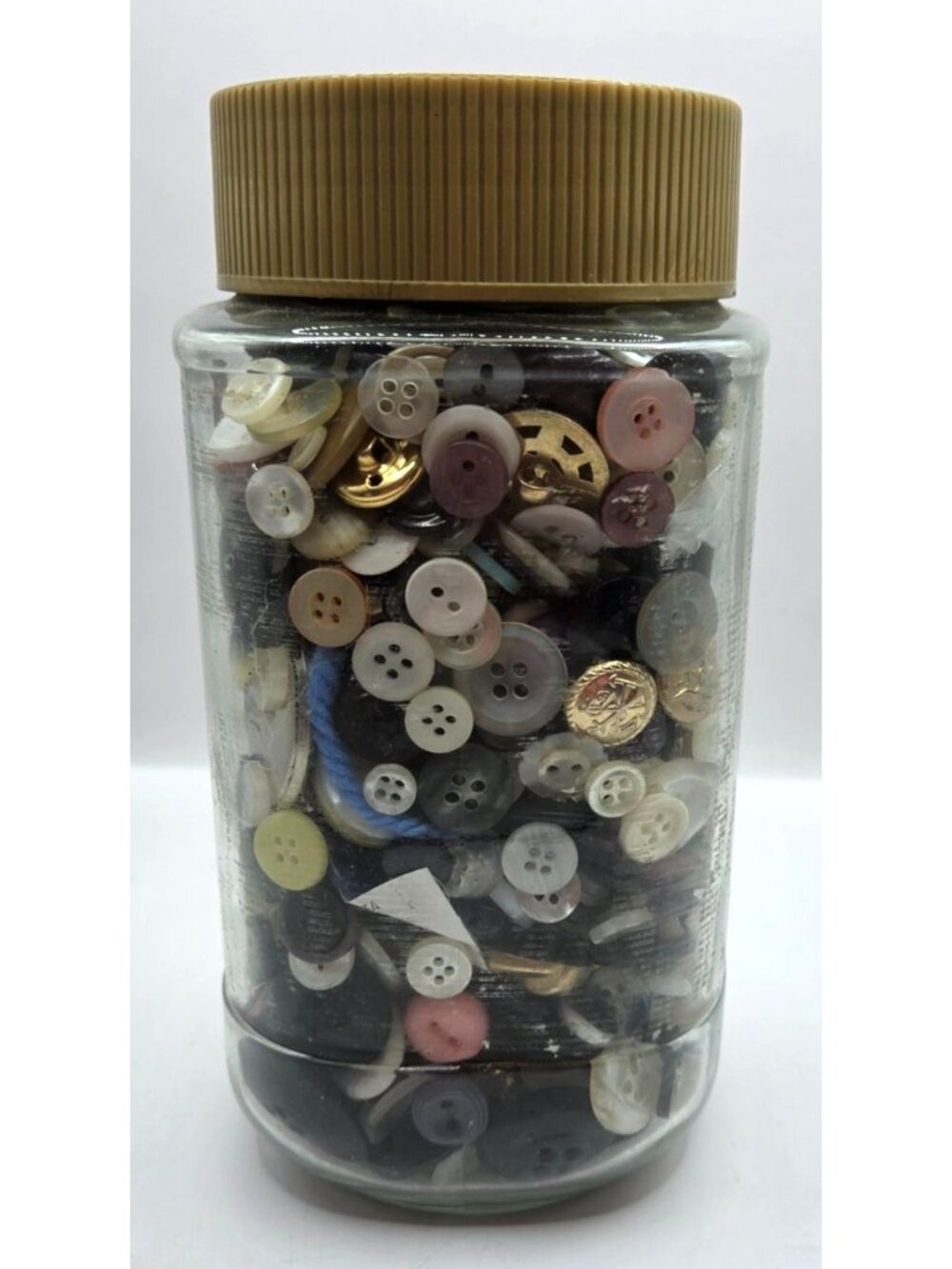 Large Lot Of Vintage Buttons In Mixed Colors Styles Sizes Crafting Sewing Repair - Picture 6 of 10